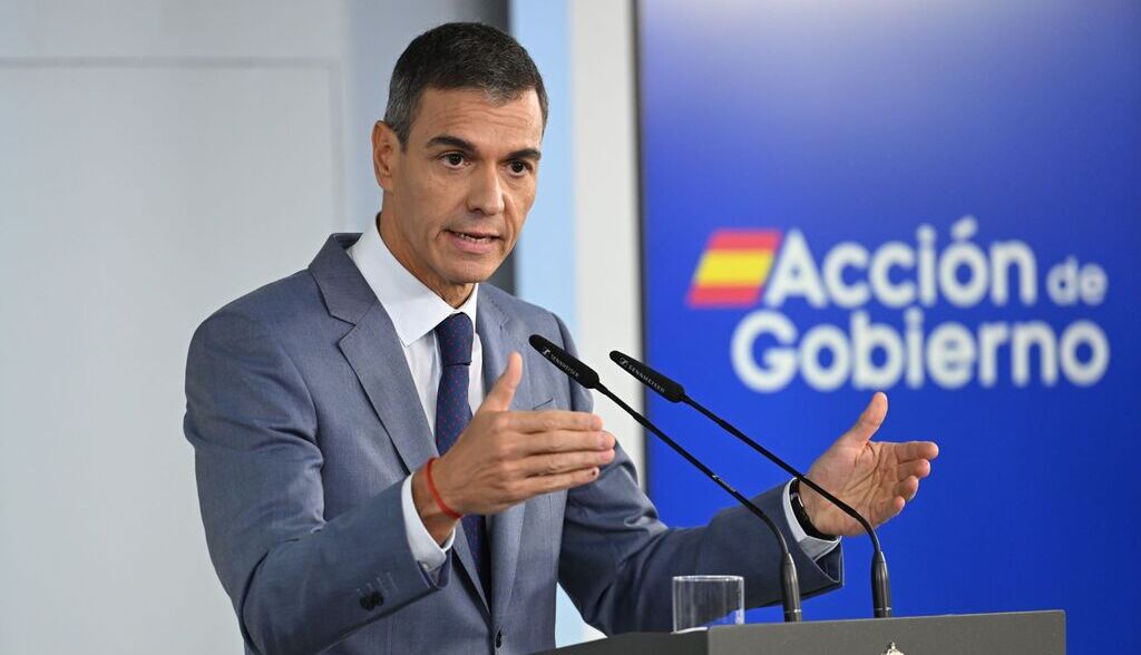 Pedro Sánchez destaca que los dos Reales Decretos-ley aprobados “mantienen la esencia” de los que decayeron con “incorporaciones muy positivas”