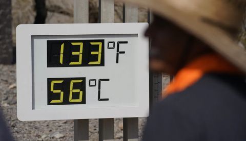 En el Parque Nacional del Valle de la Muerte de California, las temperaturas volvieron a alcanzar máximos históricos el 11 de julio de 2021, según las lecturas del Servicio Meteorológico Nacional en Furnace Creek. AP Photo/John Locher