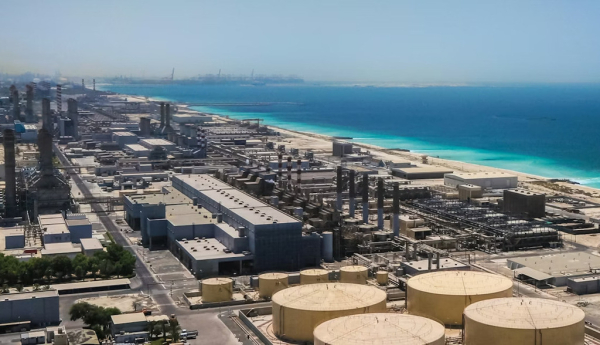 Países del golfo Pérsico como Emiratos Árabes Unidos, Arabia Saudí y Catar dependen en gran medida de la desalación para obtener recursos hídricos. Stanislav71/Shutterstock