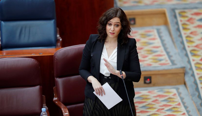 La presidenta de la Comunidad de Madrid, Isabel Díaz Ayuso, durante su intervención en el pleno celebrado este jueves en la Asamblea de Madrid. EFE/Emilio Naranjo