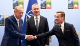 Turkish President Recep Tayyip Erdogan with the Secretary General of NATO Jens Stoltenberg and Swedish Prime Minister Ulf Kristersson. EPA-EFE/FILIP SINGER/POOL