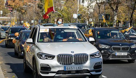 Manifestación motorizada contra la Ley Celaá en Madrid en diciembre de 2020. Shutterstock / David Raw