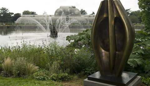 Vista general del famoso Real jardín Botánico de Kew, en Londres. Del jardín botánico son los investigadores que han realizado el descubrimiento. EFE/Archivo