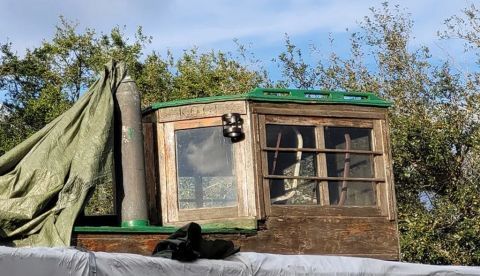 Un barco y un furgón, imágenes del Holocausto en un museo de Florida