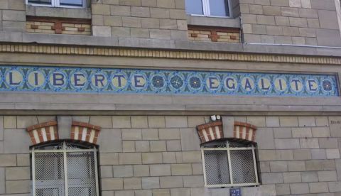 Fachada de la escuela de primaria Paul-Bert de Burdeos. Wikimedia Commons / Edhral, CC BY-SA