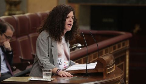 MADRID, 22/2/2018.-La diputada de Unidos Podemos Sofía Fernandez Castañón,durante el pleno del Congreso que hoy debate la enmienda a la totalidad presentada por el PP a la proposición de ley contra la discriminación por orientación sexual, identidad o expresión de género y características sexuales, y de igualdad social de lesbiana, gais, bisexuales, transexuales, transgénero e intersexuales. EFE/Zipi