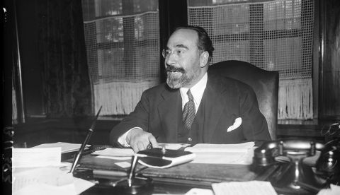 En su despacho de la embajada de España en Washington (octubre, 1936). / Wikipedia