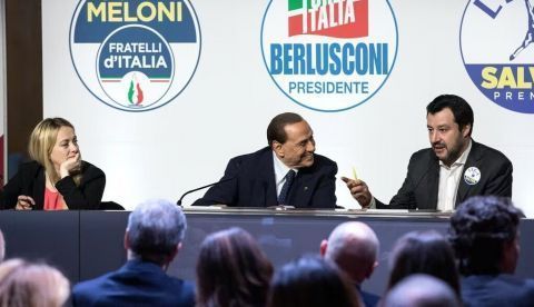 Los líderes de Fratelli d'Italia, Giorgia Meloni, Forza Italia, Silvio Berlusconi, y Lega, Matteo Salvini. Shutterstock / Alessia Pierdomenico
