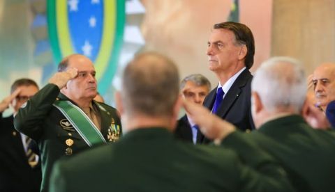 Jair Bolsonaro presidiendo un acto de promoción de oficiales del ejército brasileño en el Palacio de Planato, Brasilia, el 1 de diciembre de 2022. Clauber Cleber Caetano / Estevam Costa / PR