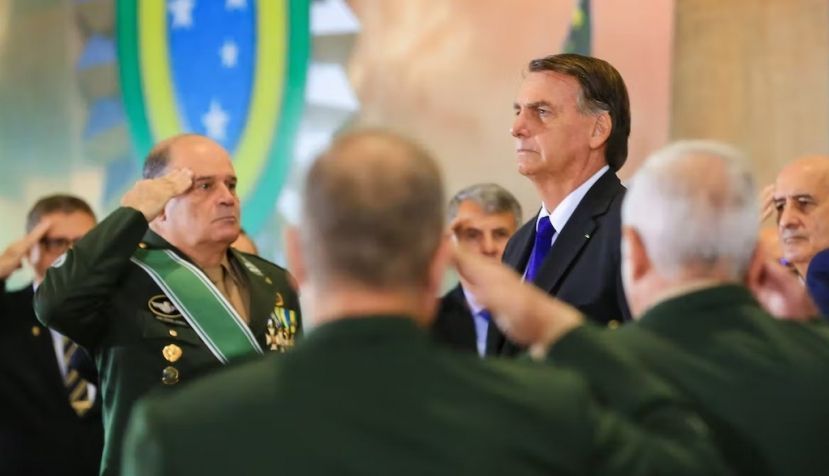 Jair Bolsonaro presidiendo un acto de promoción de oficiales del ejército brasileño en el Palacio de Planato, Brasilia, el 1 de diciembre de 2022. Clauber Cleber Caetano / Estevam Costa / PR