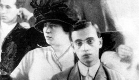 Lucille y Leo Frank en el juicio. / Wikipedia.