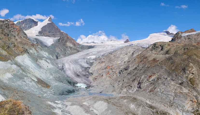 El glaciar Findel, en el macizo del Monte Rosa, en los Alpes peninos. YueStock/Shutterstock