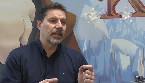 La nominación de la española "Klaus" al Óscar de animación demuestra una apuesta de la Academia de Hollywood por la diversidad, asegura a Efe su director Sergio Pablos, quien es consciente de lo difícil que será conseguir el premio, aunque, dice esperanzado: "A lo mejor votan por la diversidad". EFE/EFE-TV