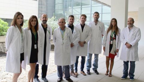 En la imagen, el equipo que ha liderado la investigación sobre un método que permite la detección precoz de la "hipofosfatasia". Fotografía cedida por el Centro de Investigación Biomédica en Red (CIBER). EFE 	   