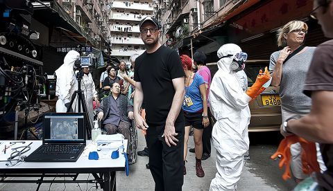 Steven Soderbergh durante el rodaje de Contagio (2011) Claudette Barius - © 2011 Warner Bros. Entertainment Inc.