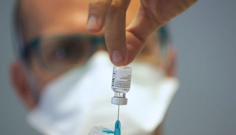 Un estudio con infectados voluntariamente muestra una rápida incubación del covid