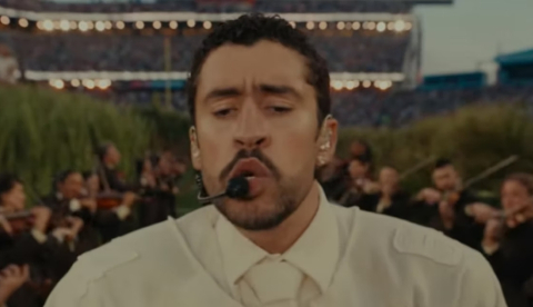 Momento de la actuación de Bad Bunny en la Super Bowl. NFL/YoutuBe