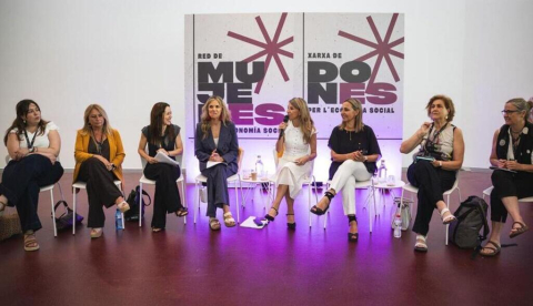 La ministra de Trabajo, Yolanda Díaz, en el acto de presentación de la Red de MujerES por la Economía Social. / © lamoncloa.gob.es. Ministerio de la Presidencia.