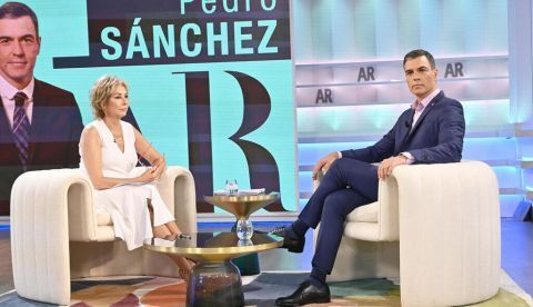 Ana Rosa olvida el escándalo de plagio y ataca a Pedro Sánchez