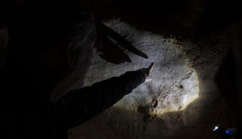 La cueva de Hornos de la Peña en Cantabria, 120 años iluminando el arte paleolítico