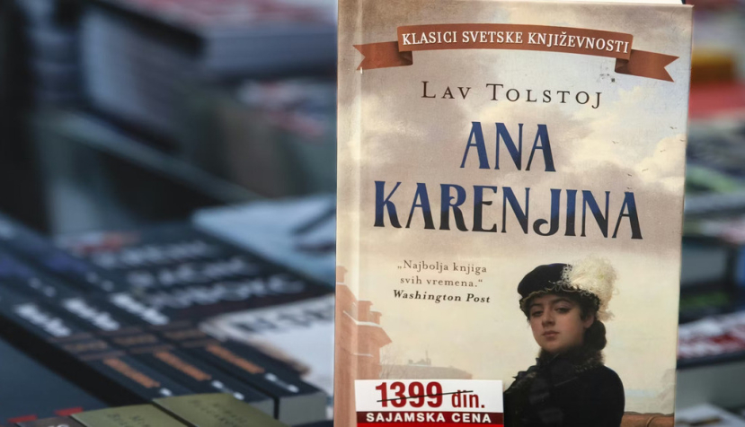 Portada de la novela en ruso Anna Karenina traducida al serbio. BalkansCat/Shutterstock