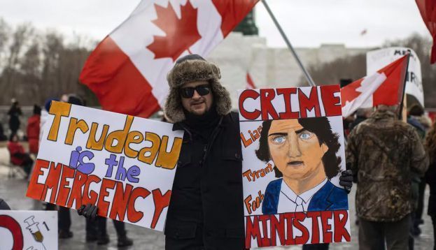 Edmonton demonstrators gather to protest against COVID-19 measures and support the ‘freedom convoy’ in February 2022. Research suggests Alberta separatist sentiments have as much to do with antipathy about the federal government and Justin Trudeau as actually leaving Confederation. THE CANADIAN PRESS/Jason Franson