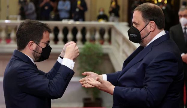 ¡La República no existe, idiota!