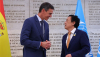 El presidente del Gobierno, Pedro Sánchez, en su encuentro con el director general de la Organización de las Naciones Unidas para Alimentación y la Agricultura (FAO), Dongyu Qu. | Pool Moncloa/Fernando Calvo. Sede de la FAO, Roma (República Italiana) - 26.5.2026