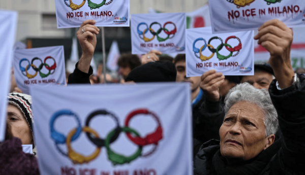 Manifestation contre la présence de membres de l’agence américaine de contrôle de l’immigration et des douanes (ICE) aux JO d’hiver à Milan, le 31 janvier 2026. Piero Cruciatti/AFP