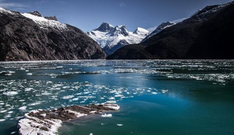 Fotografía de julio de 2017, cedida por el científico del Centro Ideal Ricardo Giesecke, del glaciar en el fiordo Yendegaia, en la austral región de Magallanes (Chile), . EFE/Ricardo Giesecke 	   