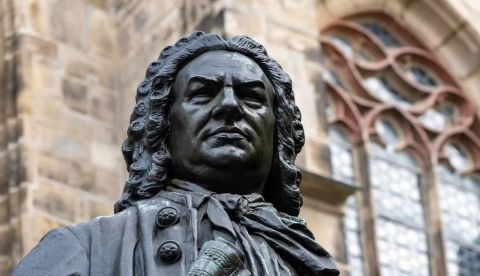 Estatua del compositor Johann Sebastian Bach en Leipzig (Alemania). Marcus Friedrich / Shutterstock