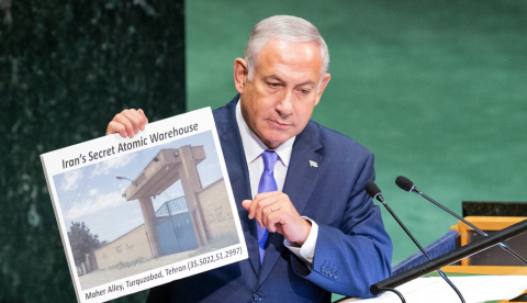 Benjamin Netanyahu advierte del peligro nuclear de Irán en la sede de la ONU. lev radin/Shutterstock