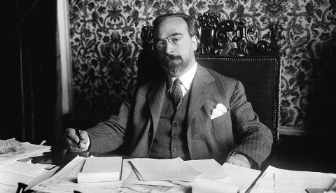 Fernando de los Ríos en su despacho, 1932 / EFE / ARCHIVO