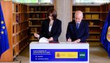 La ministra de Ciencia, Innovación y Universidades, Diana Morant, durante la firma del plan. / © lamoncloa.gob.es. Ministerio de la Presidencia.