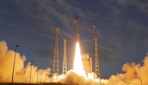 Lanzado al espacio el satélite europeo Aeolus que mejorará los pronósticos meteorológicos / EFE