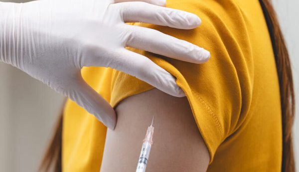 Las víctimas invisibles de la pandemia: qué ha pasado con quienes sufrieron los efectos adversos de las vacunas