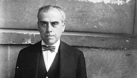 Antonio Fabra Ribas —en fuentes en catalán aparece como Antoni Fabra Ribas— fotografiado en París en 1927. / Wikipedia.