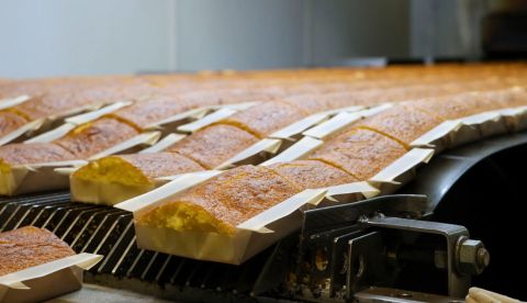 SOS del sobao pasiego: peligra por la subida del precio de la mantequilla