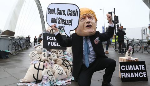 La COP26 se acerca a su fin entre protestas contra la “inoperancia climática”