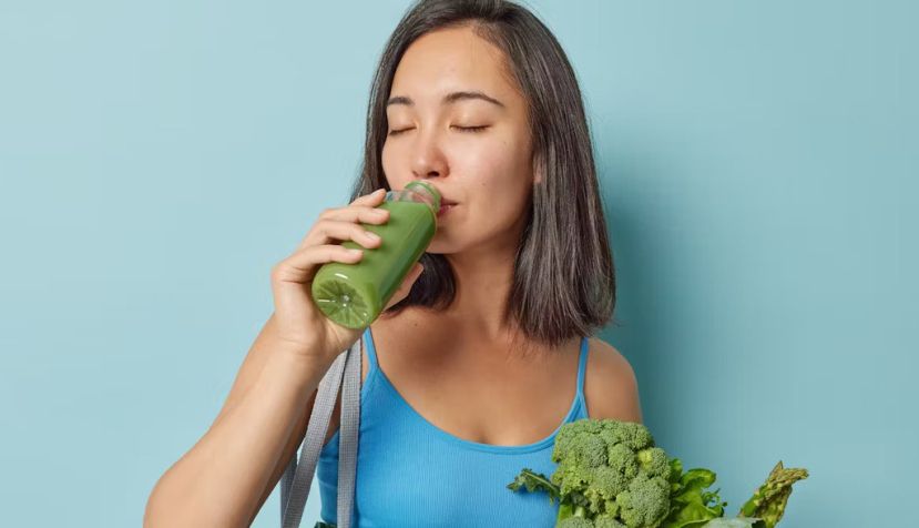 Algunas “dietas milagro” se basan en el consumo de un solo alimento o excluyen otros esenciales. Wayhome Studio/Shutterstock