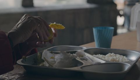 Las 'colas del hambre', una estampa ya habitual que no deja de sumar personas