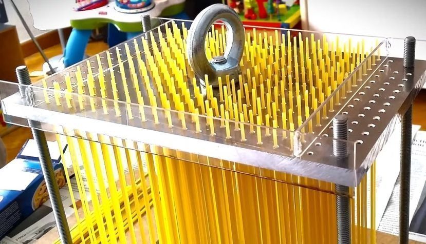 Espagueitor, la pieza montada para que los espaguetis pudieran realizar su función. Author provided