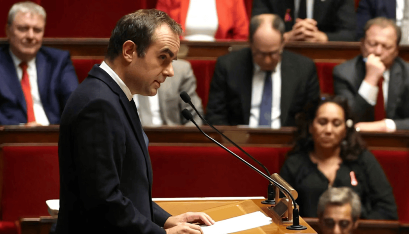Le premier ministre Sébastien Lecornu prononçant son discours de politique générale à l’Assemblée nationale, le 14 octobre 2025. Thomas Samson/AFP