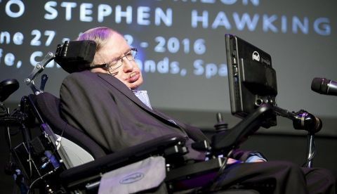 El físico británico Stephen Hawking en una intervención en el festival Starmus, en Canarias. EFE/Archivo