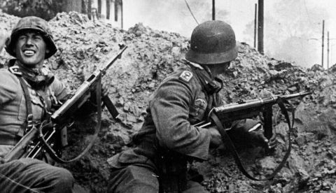 Mónica Subietas aborda el papel de Suiza en la II Guerra Mundial en su primera novela