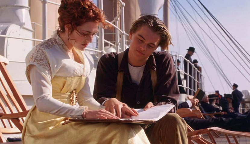 Kate Winslet y Leonardo DiCaprio como Rose y Jack en una escena de la película Titanic, de 1997, que cuenta los hechos sucedidos en 1912. Paramount Pictures/20th Century Fox