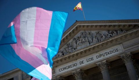 Familias trans: "El debate de la ley trans ha generado violencia, desprotección y aislamiento"