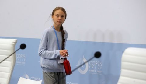 La activista sueca Greta Thunberg momentos antes de participar este lunes en una rueda de prensa de jóvenes activistas climáticos, en la XXV Cumbre de la Convención de Cambio Climático de Naciones Unidas (COP25). EFE/Juan Carlos Hidalgo