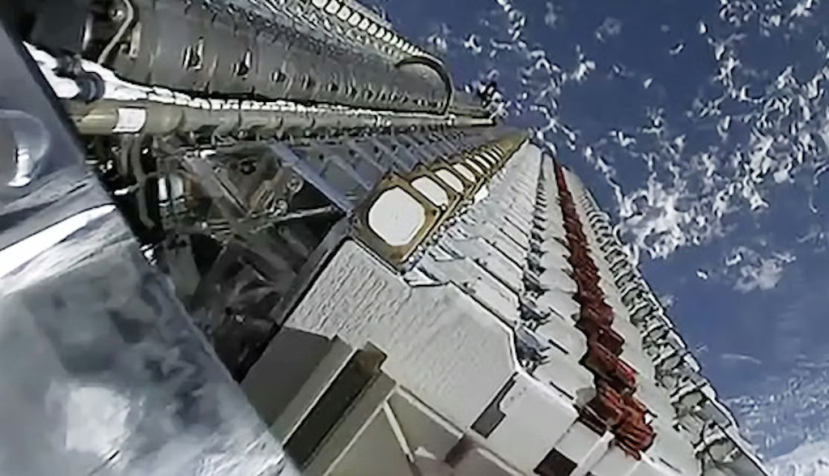 Starlink es una empresa que nació como proyecto de SpaceX para la creación de una constelación de satélites de internet. SpaceX, CC BY
