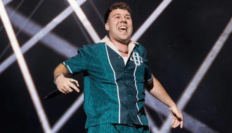 El cantante Quevedo en el Festival Arenal de 2023. Christian Bertrand/Shutterstock